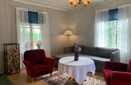 Harads House | Bogärdan, cozy cabin by the Luleå River