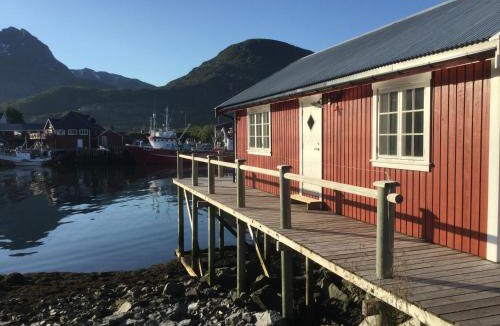 Sørvagen House | Bortersia Holiday Home