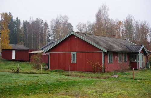 Dorarp House | Bostad hög standard nära sjö med öppen spis och super stark ljudanläggning dj