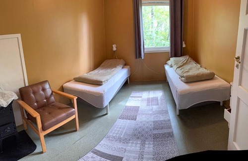 Alstahaug Hostel | Brakka-Alstahaug Planteskole