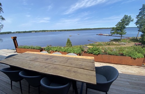 Stavsjo House | Brand new Luxory Lake front cottage, a large variation of Boats available.