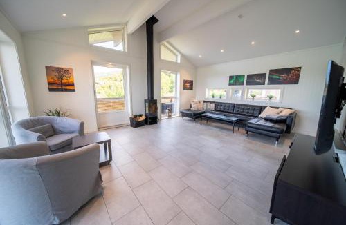 Botnhamn Villa | Brensholmen kyst brygge