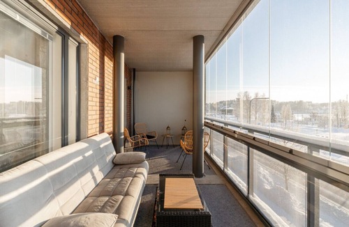 Jyvaskyla Apartment | Bright 2BR Lake View Apt - Sauna & Free Parking