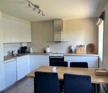 Hovik Apartment | Bright apartment in Haslum