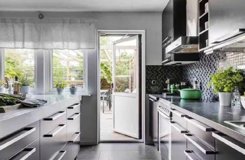 Bunkeflostrand Villa | Bright house near beach & center + free parking