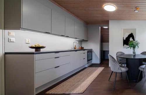 Alesund Apartment | Bright Nordic Apartment - Free Parking - 4 Guests - Close to City Center