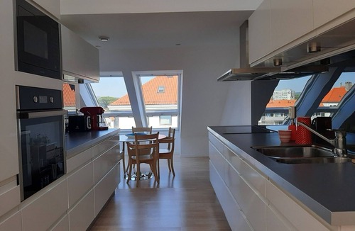 Bergen City Centre Apartment | Bright, quiet and central loft apartment (150 m2)