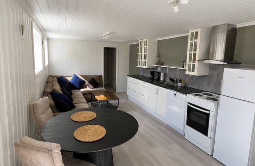 Krokstadelva House | Bright & Spacious Guest Suite Near Drammen