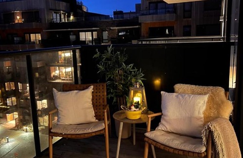 Sogn Apartment | Bright, stylish apartment with a sunny balcony close to nature
