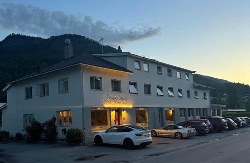 Nes Hotel | Bringenatten Hotell Nesbyen