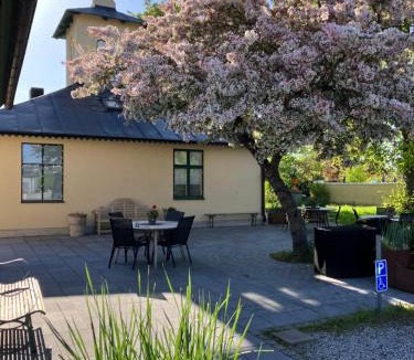 Lomma Bed & Breakfast | Brohuspark