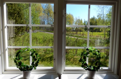 Fagerhult House | By the lake: Holiday home "Blomsterhus Soläng" in the municipality of Högsby in Småland