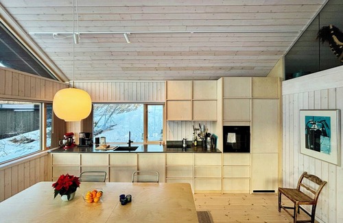 Fla Municipality House | Cabin by cross-country trails near Høgevarde