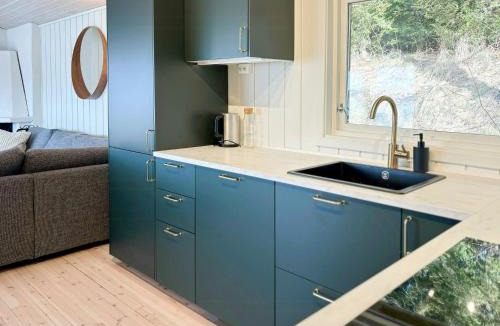 Hole House | Cabin By Lake Tyrifjorden With Water Views