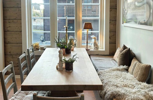 Lunner Apartment | Cabin by Mylladammen near ski trails and swimming