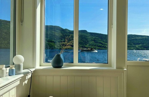 Tokke House | Cabin by Telemark Canal with private beach