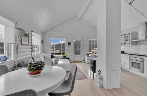 Lindesnes Cabin | Cabin by the Sea
