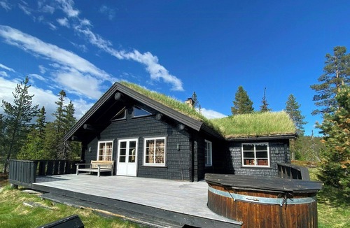 Sigdal Municipality House | Cabin by Trillemarka nature reserve