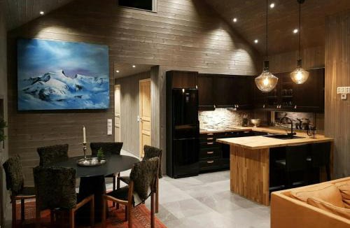 Vang House | Cabin In Alpine Slope Near Besseggen