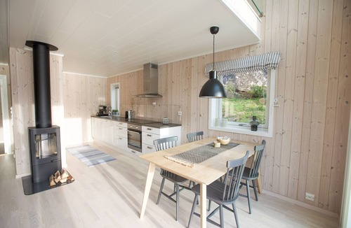 Ballstad Cabin | Cabin in Lofoten with spectacular view