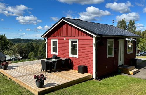 Undenas House | Cabin On The Hill