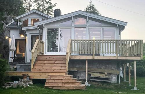 Halden House | Cabin With 3 Bedrooms Near Beach In Svalerødkilen