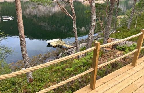 Snillfjord House | Cabin with boat close to the sea, Hitra municipality