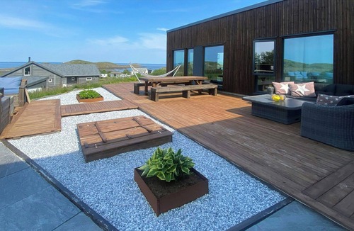 Uthaug House | Cabin with direct access to the sea at Kråkvåg