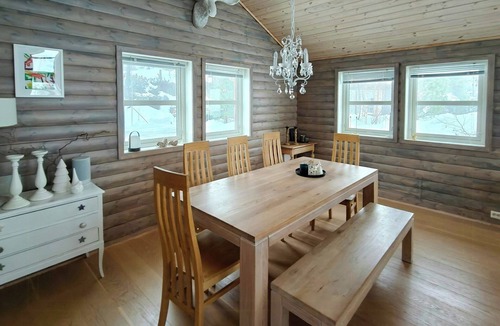 Sauda House | Cabin with hot tub and fjord views in Sauda