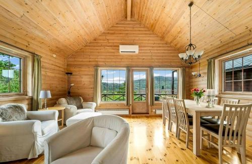 Kvinesdal House | Cabin With Jacuzzi And Stream In Krågeland