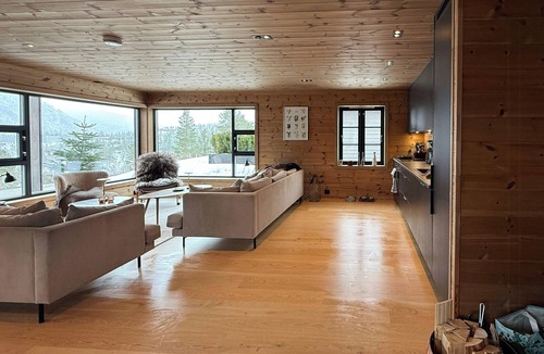 Sirdal House | Cabin with sauna and waterfall in Sirdalen