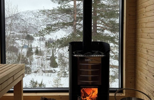 Sirdal House | Cabin with sauna and waterfall in Sirdalen