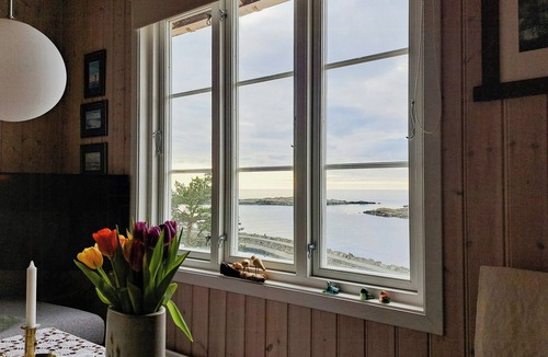 Sogndalstrand House | Cabin with views over Sogndalstrand