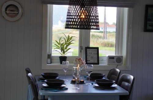 Bostad House | Calm Hideaway Vestresand