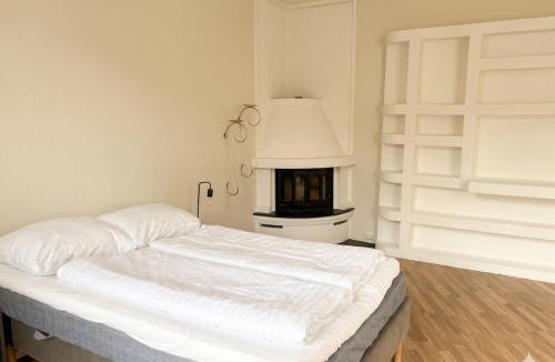Nygard Apartment | Calming city living in Nygårdshøyden with Mountain view