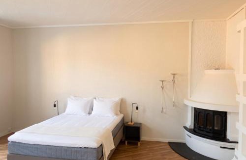 Nygard Apartment | Calming city living in Nygårdshøyden with Mountain view