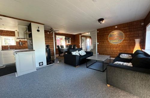 Jukkasjarvi House | Camp Caroli Villa Aurora