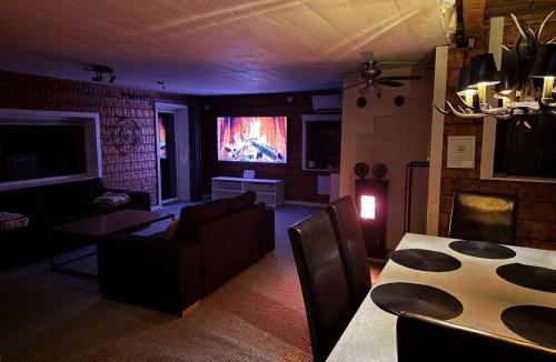 Jukkasjarvi House | Camp Caroli Villa Aurora