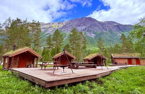 Sunndal Cabin | Camp Dronningkrona