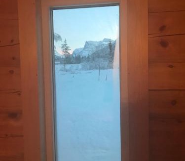 Sunndal Cabin | Camp Dronningkrona
