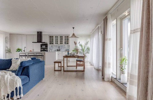 Halanda Villa | Captivating 3-bed Villa in Halanda With Lake View
