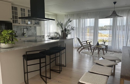 Halanda Villa | Captivating 3-bed Villa in Halanda With Lake View