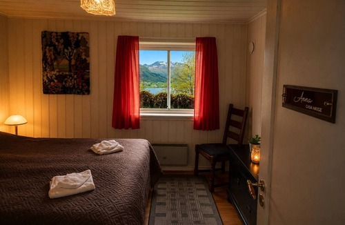 Sandane Bed & Breakfast | Casa Hauge B&B Family Room