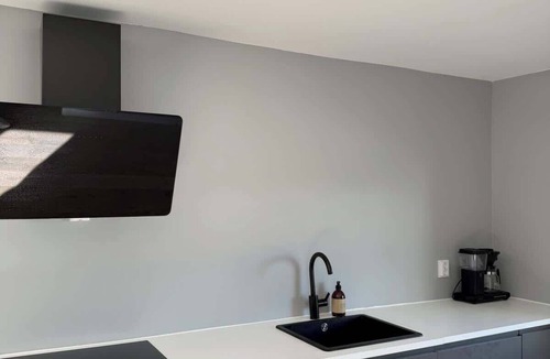 Haugesund Apartment | Central 2-Bedroom Apartment Free Parking & Wifi