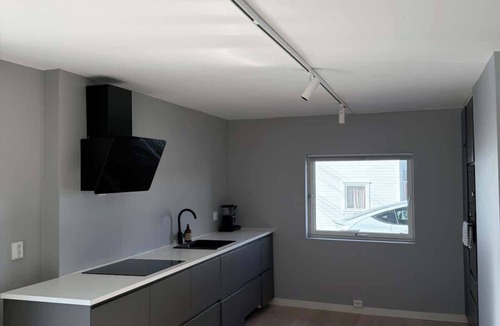 Haugesund Apartment | Central 2-Bedroom Apartment Free Parking & Wifi