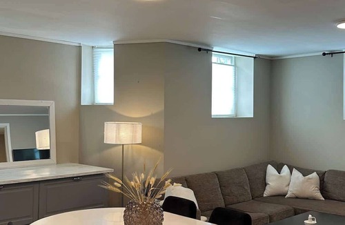 Haugesund Apartment | Central 2-Bedroom Apartment Free Parking & Wifi