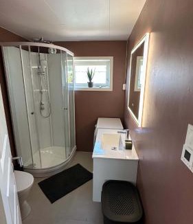 Haugesund Apartment | Central 3-Bedroom Apartment Free Parking & Wifi