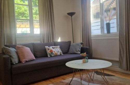 Fagelbo-Vaster-Oster Apartment | Central City Apartment B