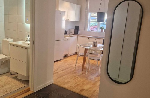 Fagelbo-Vaster-Oster Apartment | Central City Apartment B