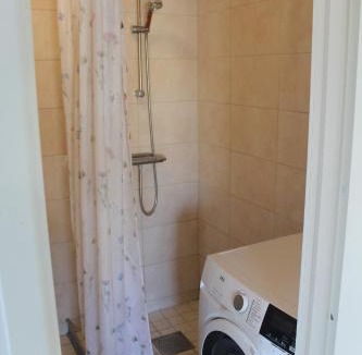 Abbekas Apartment | Central Ground Floor Flat Near Beach & Transit